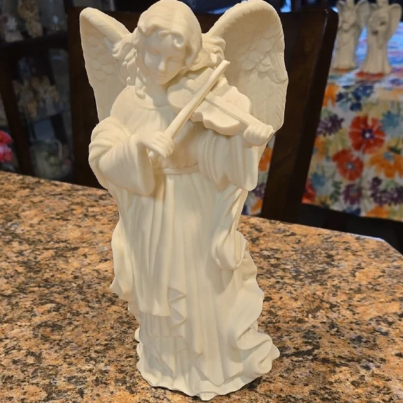 Vintage Partylite Set of Three White Angel Figurines - Picture 2 of 11